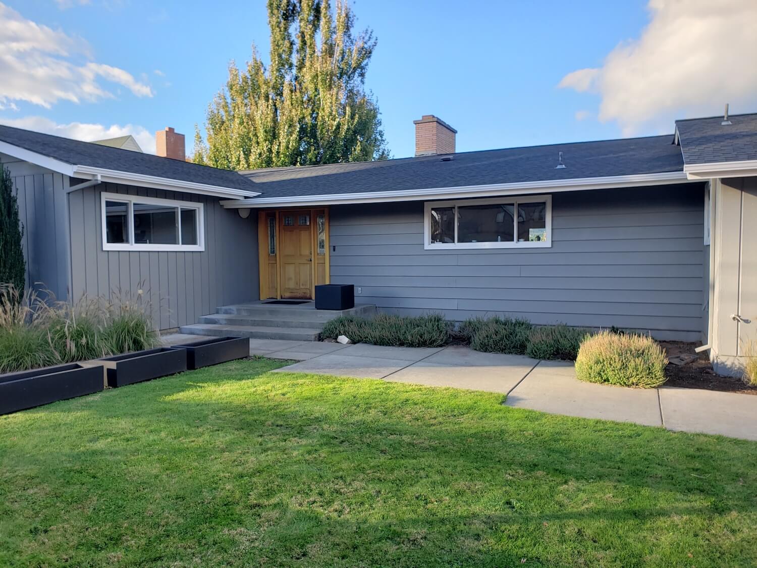 siding painting projects across the hood river or